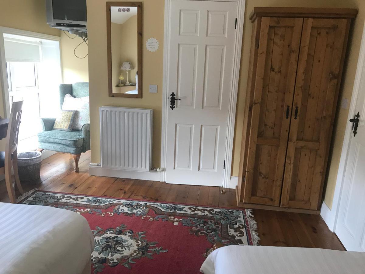 Teac Seain Bar & Bnb Anascaul Eksteriør billede