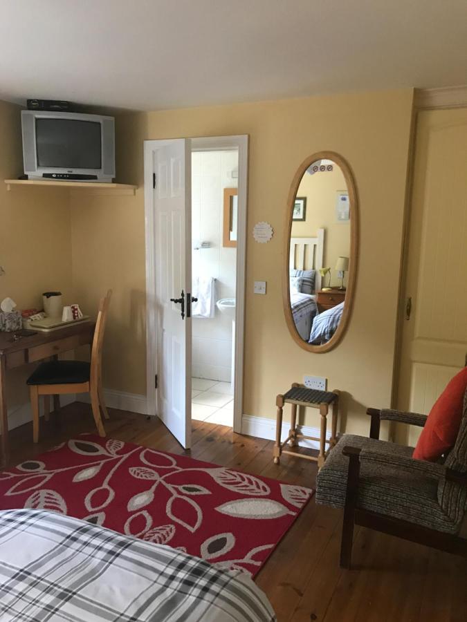 Teac Seain Bar & Bnb Anascaul Eksteriør billede