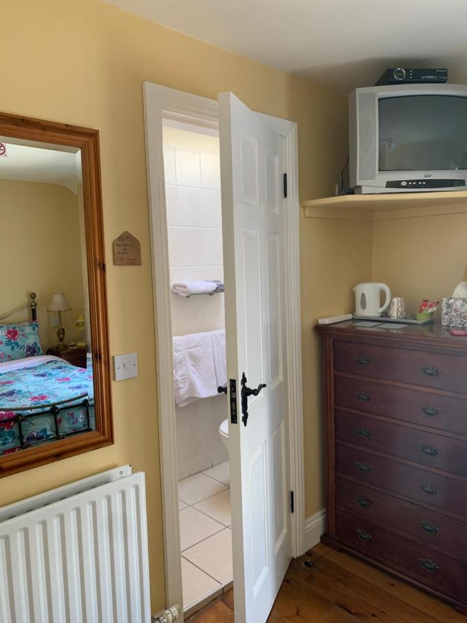 Teac Seain Bar & Bnb Anascaul Eksteriør billede