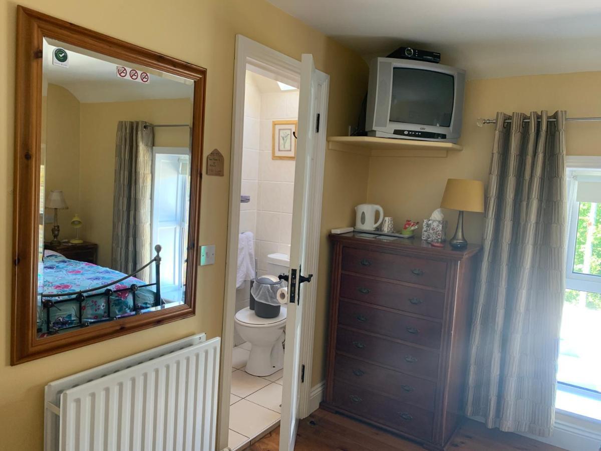 Teac Seain Bar & Bnb Anascaul Eksteriør billede