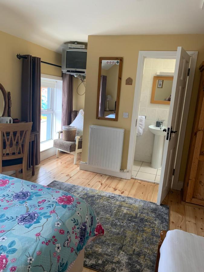 Teac Seain Bar & Bnb Anascaul Eksteriør billede